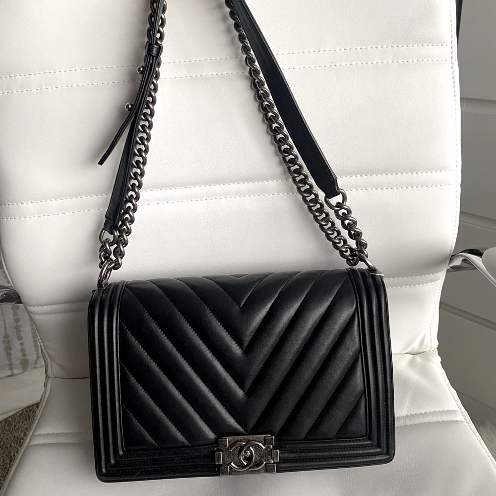Chanel Boy Bag - New Medium